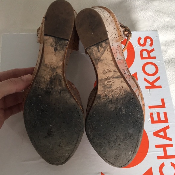 Kors Michael Kors Natural Cork Wedge - Picture 5 of 13